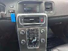 2014 Volvo S60 T5 Premier Plus AWD Sunroof / Leather / RCAM - Photo 18