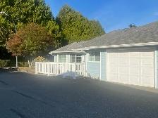 Deluxe Private 55  Abbotsford townhouse - Photo 2