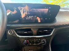 2025 Buick Encore Preferred AWD | Tech Pkg | WOW KMS | - Photo 4