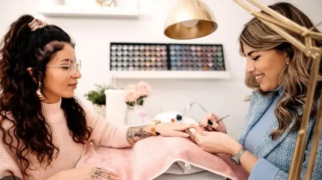 Experienced Nail Technician Wanted