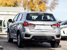 2023 Mitsubishi RVR ES AWD - Photo 8