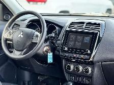 2023 Mitsubishi RVR ES AWD - Photo 14