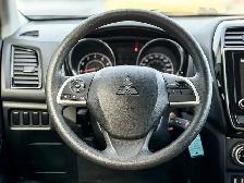 2023 Mitsubishi RVR ES AWD - Photo 17
