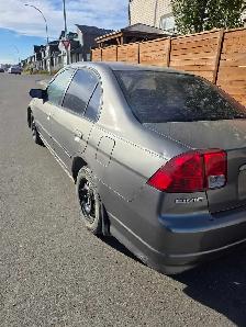 2004 Honda Civic Sedan - Photo 3
