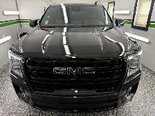 2023 GMC Yukon 4WD 4DR - Photo 2