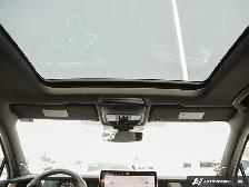 2025 Volkswagen Tiguan Highline R-Line | Digital Display - Photo 26