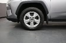 2021 Toyota RAV4 XLE AWD | PROXIMITY KEY | AWD | BLUETOOTH | Cal - Photo 4