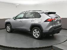 2021 Toyota RAV4 XLE AWD | PROXIMITY KEY | AWD | BLUETOOTH | Cal - Photo 30
