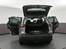 2021 Toyota RAV4 XLE AWD | PROXIMITY KEY | AWD | BLUETOOTH | Cal - Photo 56