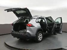 2021 Toyota RAV4 XLE AWD | PROXIMITY KEY | AWD | BLUETOOTH | Cal - Photo 57