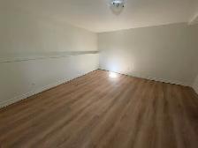 TWO-LEVEL APARTMENT ACROSS FROM HALIFAX COMMONS - 5813 CUNARD ST - Photo 4