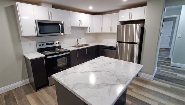 349 Queenston Street - 2 Bedroom Deluxe for Rent in St. Catharin