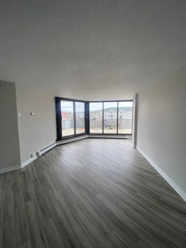 ONE BEDROOM APARTMENT LOCATED IN THE HEART OF DOWNTOWN DARTMOUTH