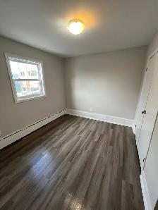 WELCOME TO PINECREST DRIVE - ONE BEDROOM APARTMENT AVAILABLE - Photo 3