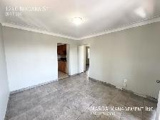 COZY 2 BED/1 BATH UPPER UNIT PLUS HYDRO & FREE INTERNET! - Photo 3