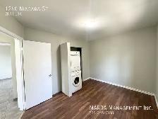 COZY 2 BED/1 BATH UPPER UNIT PLUS HYDRO & FREE INTERNET! - Photo 13