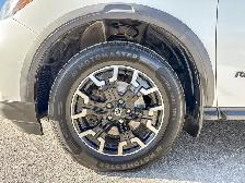 2020 Nissan Pathfinder SL Premium - Photo 20