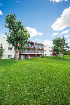 Raleigh Square Apartments - 2 Bedroom Apartment for Rent - Photo 12