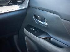 2025 Nissan Kicks SV - Blind Spot Monitor | Heated Steering - Photo 36