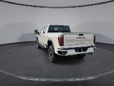 2026 GMC Sierra 3500HD AT4 - Photo 8