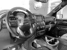 2019 GMC Sierra 1500 AT4 | Heated and Ventilated Front Seats - Photo 7