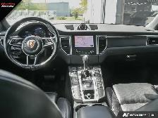 2017 Porsche Macan AWD 4dr - Photo 25