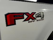 2022 Ford F-250 XLT|CREW CAB|SHORT BOX|4X4|GAS|WE FINANCE - Photo 11