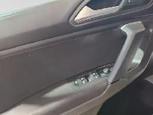 2019 Volkswagen Tiguan 2.0T TRENDLINE S All Wheel Drive 4MOTION - Photo 11