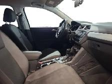 2019 Volkswagen Tiguan 2.0T TRENDLINE S All Wheel Drive 4MOTION - Photo 16