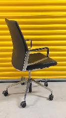 Keilhauer Aesync Model 11345 Conference Chair! - Photo 2
