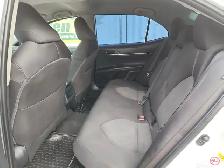 2019 Toyota Camry Hybrid - Photo 19