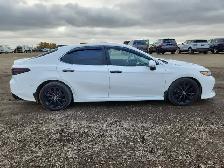 2019 Toyota Camry Hybrid - Photo 35