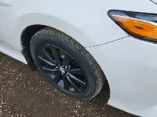 2019 Toyota Camry Hybrid - Photo 36