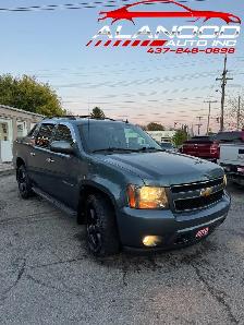 2010 Chevrolet Avalanche 4WD Crew Cab LT w/1SB (CERTIFIED) - Photo 3
