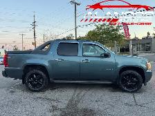 2010 Chevrolet Avalanche 4WD Crew Cab LT w/1SB (CERTIFIED) - Photo 4