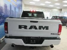 RAM 1500 CLASSIC 2021 EXPRESS NIGHT EDITION V-8 5.7 HEMI 4X4 JAM - Photo 22