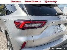 2023 Ford Escape ST LINE | AWD | CLEAN CARFAX | NO ACCIDENTS | - Photo 11