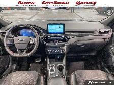 2023 Ford Escape ST LINE | AWD | CLEAN CARFAX | NO ACCIDENTS | - Photo 24
