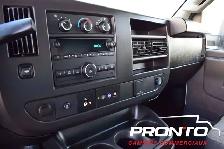 2025 Chevrolet Express 3500 V8  Cube 14 pieds  Roue Simple  G - Photo 19