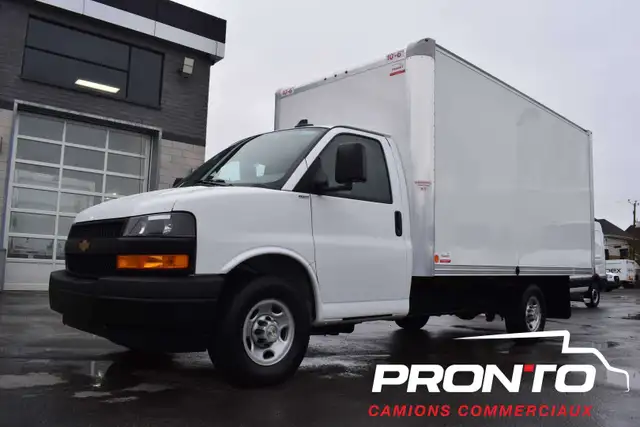 2025 Chevrolet Express 3500 3500  Cube 14 pieds  6.6L V8