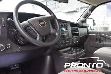 2025 Chevrolet Express 3500 3500  Cube 14 pieds  6.6L V8 - Photo 14
