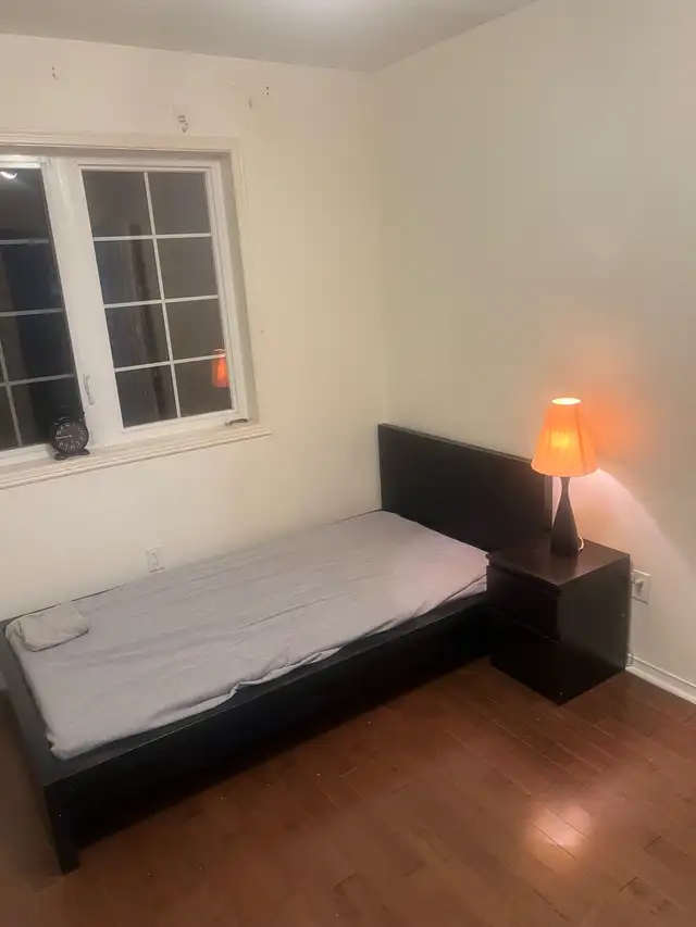 ROOM FOR RENT
