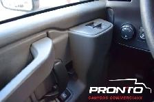 2025 Chevrolet Express 3500 V8  Cube 14 pieds  Roue Simple  G - Photo 13