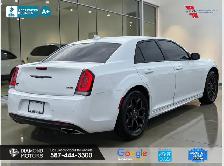 2022 Chrysler 300 Touring L AWD - Mint Condition - Fully Loaded - Photo 5