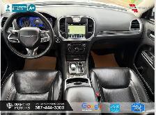 2022 Chrysler 300 Touring L AWD - Mint Condition - Fully Loaded - Photo 9