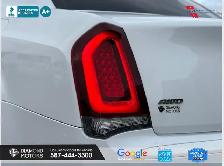 2022 Chrysler 300 Touring L AWD - Mint Condition - Fully Loaded - Photo 31