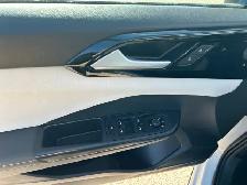 2025 Volkswagen Taos Trendline - Photo 16
