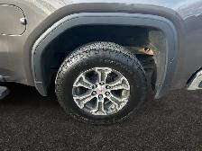 2019 GMC Sierra 1500 SLT Crew Cab - Photo 9