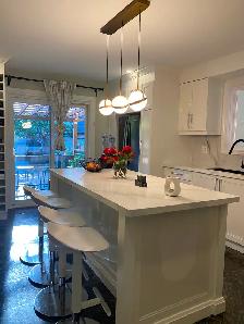 Large bright room for rent near Stockyard mall - Photo 3