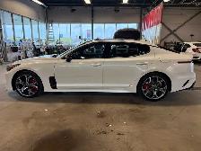 2018 Kia Stinger GT AWD | One Owner | Loaded - Photo 8